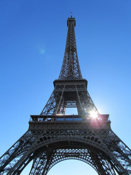 Eifelio Bokštas, Paris, Kelionė, France
