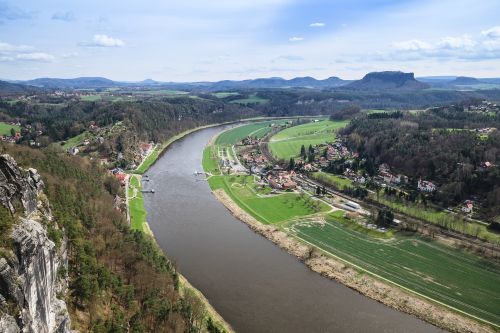 Elbe, Upė, Elbe Smiltainio Kalnai, Vanduo, Kraštovaizdis, Gamta, Bastionai, Saksonijos Šveicarija, Upės Kraštovaizdis, Gamtos Parkas, Vokietija, Bastei
