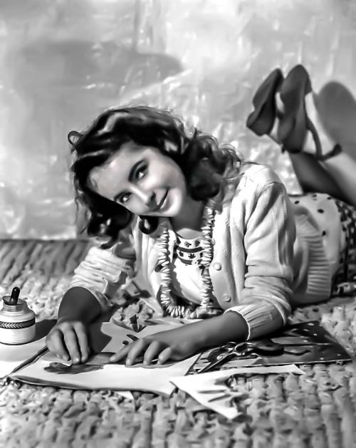 Elizabeth Taylor-Hollywood, Filmas, Aktorė