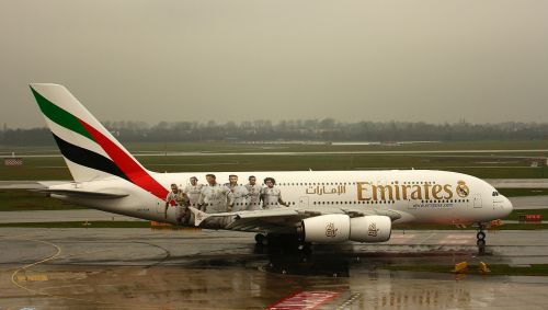 Emiratai, A380, Orlaivis, Aviacija, Airbus, Oro Uostas, Lėktuvas, Keleiviniai Orlaiviai, Skristi, Kelionė, Turizmas, Oro Transporto Eismas, Reaktyvinis, Kelionių Aviakompanija, Kelionės Lėktuvas, Skrajutė, Turbina