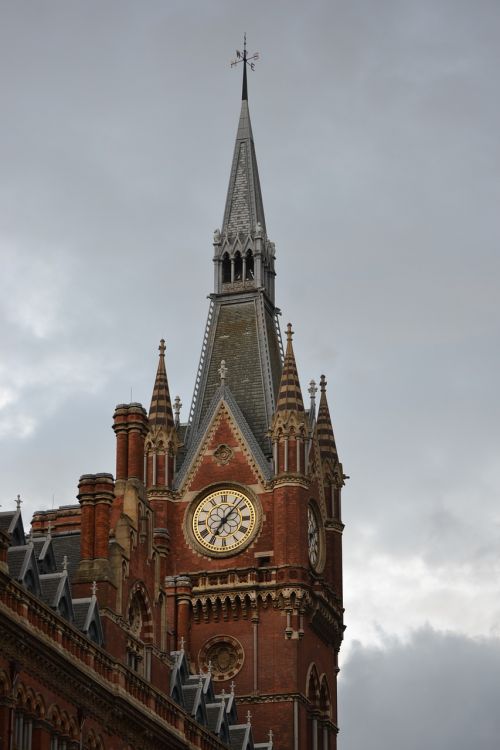 Anglija, Londonas, Didžioji Britanija, Britanija, Architektūra, Viešbutis St Pancras, Europa, Stotis, Miestas, Miesto, Statyba, Bokštas, Laikrodis, Debesuota