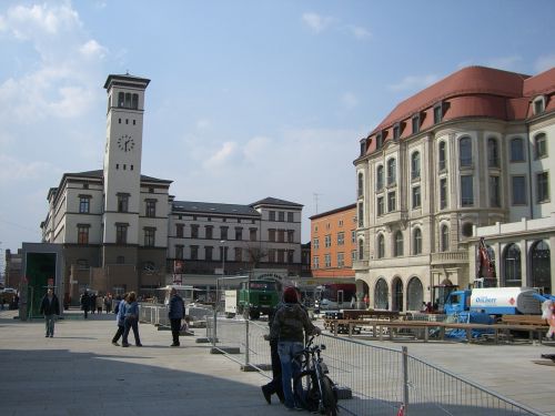 Erfurtas, Bahnhofplatz, Centro, Pastatas