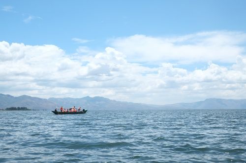 Erhai Ežeras, Yunnan Provincijoje, Turizmas