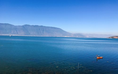 Erhai Ežeras, Yunnan Provincijoje, Dviguba Galerija, Jūra, Laivas