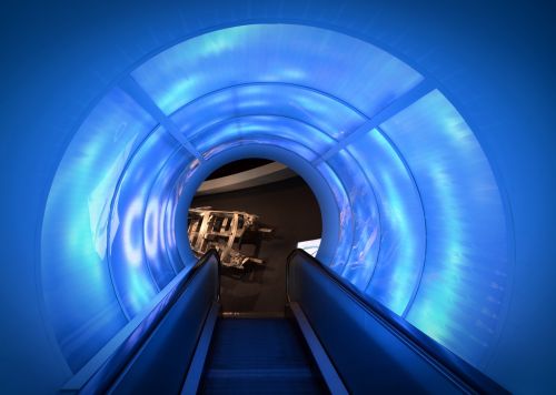 Eskalatorius, Šviesa, Šviesos Tunelis, Mėlynas, Futuristinis, Architektūra, Šiuolaikiška, Apšvietimas