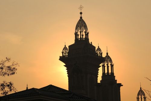 Europietiška Architektūra, Šviesa Ir Šešėlis, Siluetas