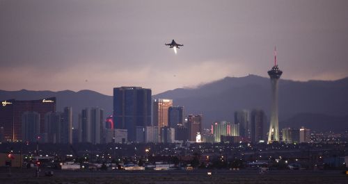 F-16, Kova Su Šikšnosparniu, Nellis Oro Pajėgų Bazė, Las Vegasas