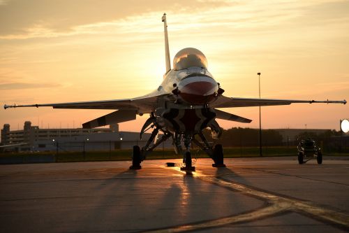 F-16 & Nbsp,  Thunderbird,  Aviacija,  Demo & Nbsp,  Komanda,  Skrydis,  F-16 Thunderbird