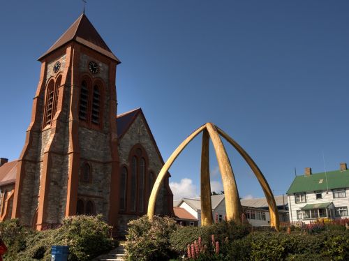 Falklandas, Bažnyčia, Banginių Šonkauliai