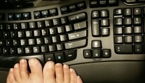 Pėdos,  Klaviatūra,  Juoda,  Raktai,  Neįprastas,  Kompiuteris,  Kojos Ant Klaviatūros