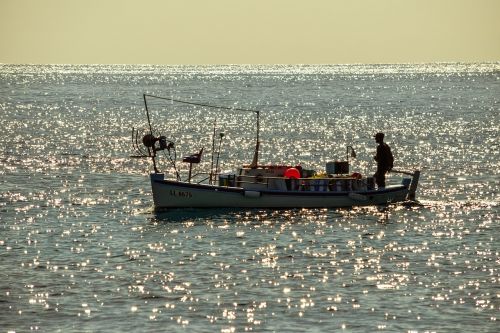 Žvejybos Laivas, Jūra, Popietė, Žvejybos Laikas, Kipras, Viduržemio Jūros