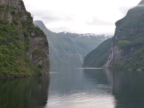 Fjordai, Norvegija, Kalnai, Uolėti Kalnai