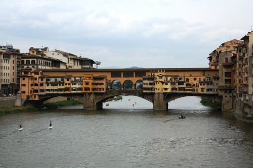 Florencija, Italy, Upė
