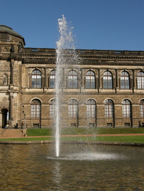 Fontanas, Kultūra, Fasadas, Architektūra, Istoriškai, Lankytinos Vietos, Zwinger Dresden