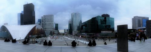 France, Paris, La Défense, Stiklas, Dangoraižis, Dangoraižiai, Šiuolaikiška, Stiklo Fasadas, Debesys, Miestas, Panorama, Miesto Planavimas, Mėlynas, Naujas, Erdvė, Architektūra, Pastatai, Vaizdas, 180 °, Priekinė
