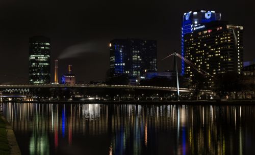 Frankfurtas, Naktinė Nuotrauka, Žibintai, Nuotaika, Naktis, Miesto Vaizdas, Atspindys, Upė, Vanduo, Architektūra, Veidrodis, Tiltas, Didelis Miestas, Pastatas, Abendstimmung, Miestas, Vandens Paviršius