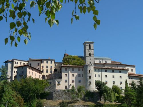 Friuli, Castel Monte, Vienuolynas, Italy