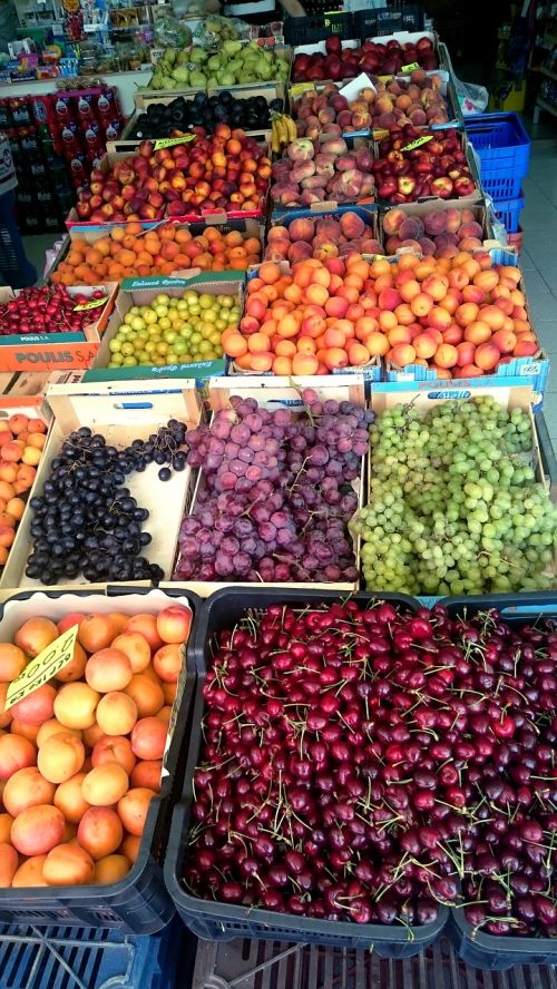 Vaisiai, Vyšnia, Mandarinai, Vynuogės, Figos, Obuoliai, Apie