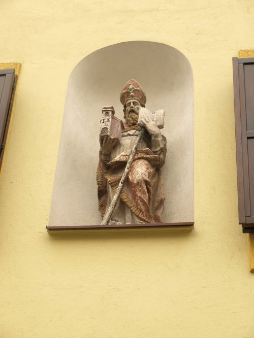 Fürstenfeld, Klostergasse, Augustinerhof, Krikščionis, Saint, Statula, Skulptūra, Katalikų, Religinis, Kultūra, Istorinis, Senovinis, Lauke, Dvasinis
