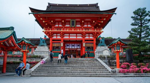 Fushimi Inari-Taisha Šventovė, Kyoto, Japonija, Kultūra, Šventykla, Žinomas, Japanese, Orientyras, Tradicinis, Pritraukimas, Dvasinis, Architektūra, Asija, Rytietiškas, Šventykla, Raudona, Religinis, Ekskursijos, Turizmas