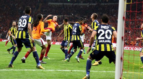 Galatasaray, Fenerbahce, Derbis, Auditorija, Super Lygos, Turkų Telekom