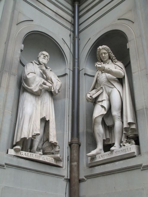 Galilėjos,  Galilėjiečiai,  Statulas,  Galileo Galilei Statula