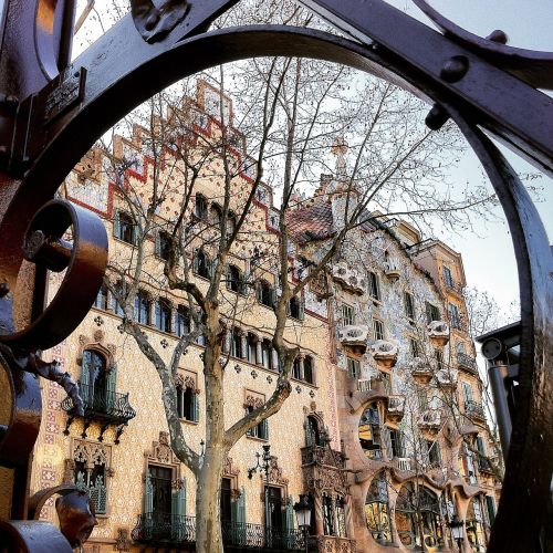 Gaudi, Architektūra, Modernus Stilius