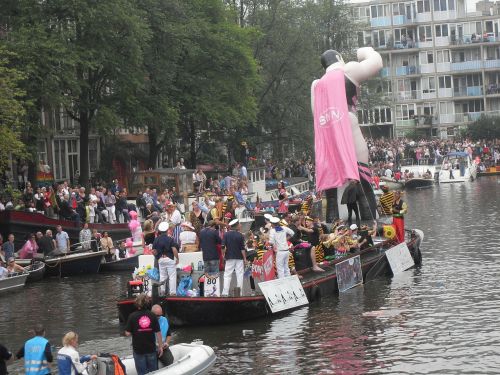 Gėjų Paradas Sumuštas, Amsterdamas, Vasara, Kanalai