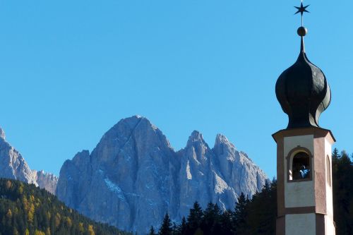 Geislerio Akmuo, South Tyrol, Villnösstal, Dolomitai, Bokštas, Svogūnų Kupolas, Bažnyčia, Spire