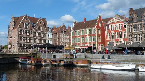 Gentas, Gent, Flanders, Belgija, Graslei, Quai Aux Herbes, Architektūra, Viduramžių Miestas, Paveldas, Plytos, Namas, Kanalas, Turizmo Miestas, Vidutinis Amžius