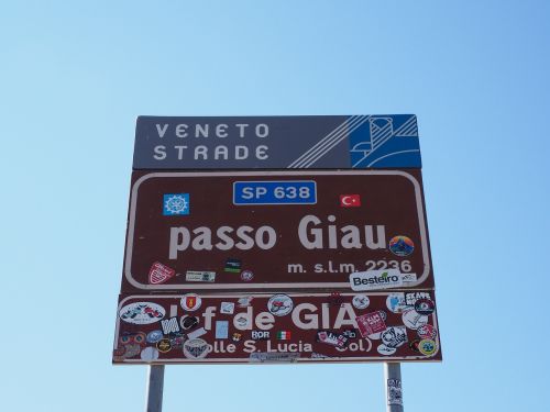Giau Praeiti, Skydas, Praeiti Skydas, Kelio Zenklas, Passo Di Giau, Italy, Dolomitai