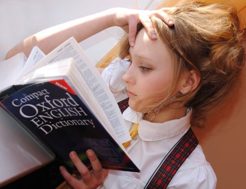 Mergaitė, Anglų, Žodynas, Studijuoti, Mokykla, Skaityti, Knyga, Pamokos, Galvoti, Dėmesio, Oxford