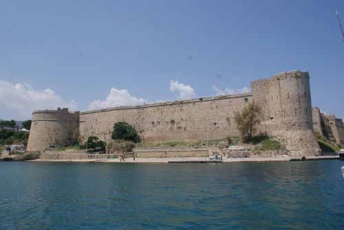 Girne, Pilis, Jūrų