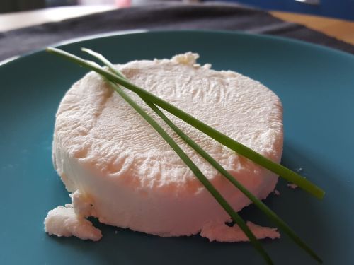 Ožkos Sūris, Chive, Mėlyna Plokštė