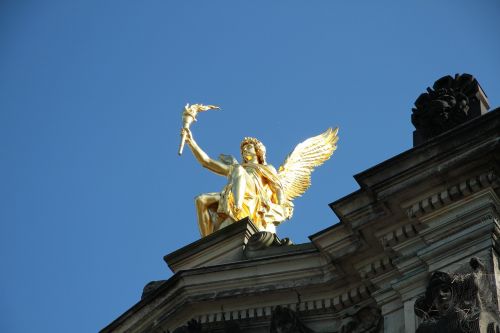 Auksinė Statula, Auksinis, Skulptūra, Statula, Ant Stogo, Bulding, Drezdenas, Vokietija