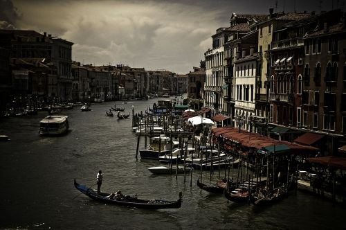Gondola, Kanalas, Venecija, Italy, Kelionė, Valtis, Vanduo, Venetian, Gondolieris, Transportas, Venezija
