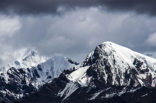 Gongga Sniego Kalnas, Debesis, Pėsčiomis, Alpinistas