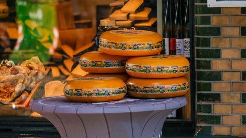 Gouda, Sūris, Amsterdamas, Holland, Maistas, Valgyti, Sūrio Kepalas, Olandų Sūris, Sūrio Parduotuvė, Pieno Produktas
