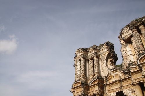 Gvatemala, Antigua, Miestas, Istorija, Architektūra, Fasadas