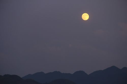 Guizhou, Mėnulis, Vidurio Rudens Šventė