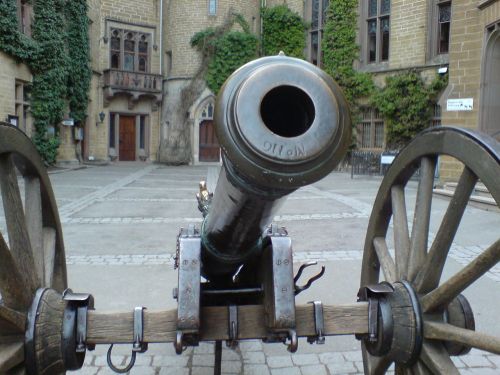 Pistoletas, Hohenzollern, Viduramžiai