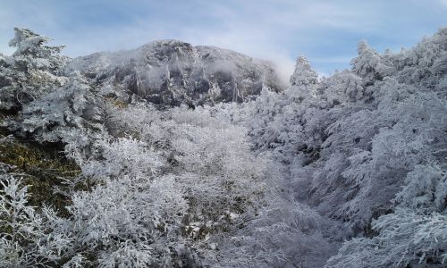 Kalno Slėnis Ir Sniego Nambjeok, Nambyeok Sniego Dengtas Mt, Sniego Šventė Mt