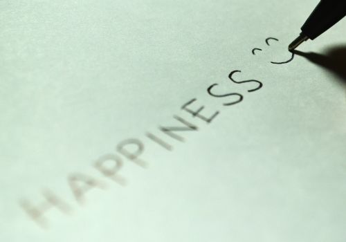 Laimė,  Laimingas,  Šypsena,  Šypsosi,  Džiaugiuosi,  Rašyti,  Atkreipti,  Simbolis,  Piktograma,  Požiūris,  Pranešimas,  Protas,  Pozityvus Mąstymas,  Įkvepiantis