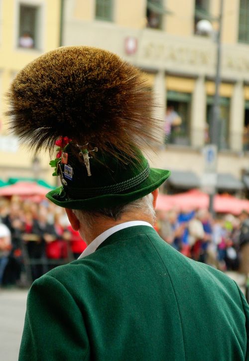 Skrybėlę, Bavarija, Munich, Tradicija