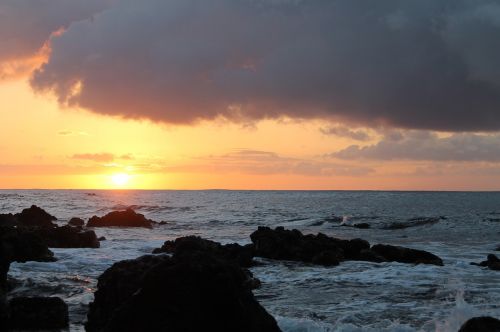 Hawaii, Saulėtekis, Jūra, Horizontas, Akmenys, Bangos, Debesys, Oahu