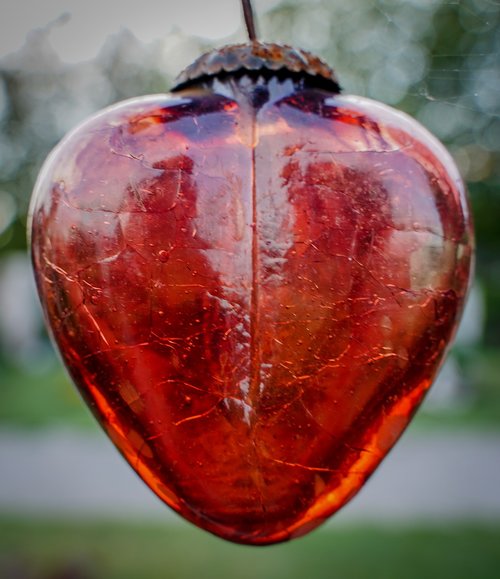 Širdies,  Raudona Širdis,  Stiklo Širdies,  Apdaila,  Meilė,  Romantika,  Kūrinys,  Deco,  Raudona,  Simbolis,  Romantiškas,  Valentino Diena,  Valentino,  Prieraišumas,  Santykiai,  Jungtis,  Kartu,  Jungiamojo,  Jausmas