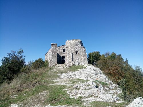 Hermitage, Silvestro, Montuoti Soratus, Oreste, Kalnas