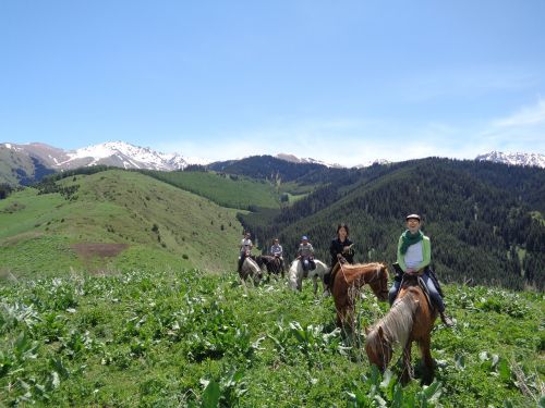 Žirgais, Kirgizija, Slėnis