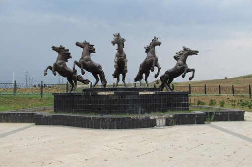 Arkliai,  Menas,  Statula,  Tbilisis,  Tbilisi Gruzija,  Tbilisis Turizmas,  Tbilisi Keliauja,  Turizmas