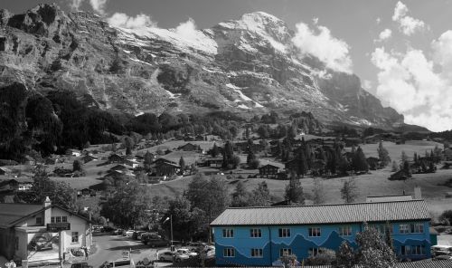 Nakvynės Namai, Eigero Šiaurinis Veidas, Grindelwald